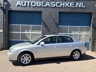 Opel Vectra 1.8-16V Elegance, climate control, half/leder, trekhaak, apk 21-06-2027