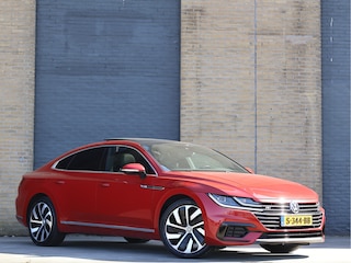 Volkswagen Arteon 2.0 TSI R-line Business 19” | ACC | Virtual Cockpit | Carplay | Trekhaak | Keyless