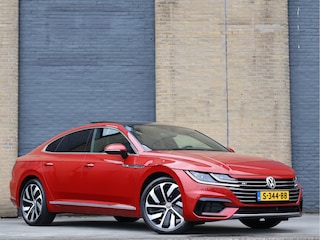 Volkswagen Arteon 2.0 TSI R-line Business 19” | ACC | Virtual Cockpit | Carplay | Trekhaak | Keyless
