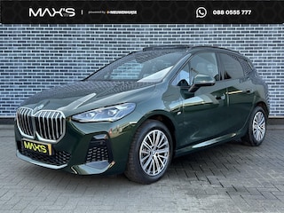 BMW 2-serie Tourer 225e xDrive | Plug-in Hybrid (PHEV) | M-Sport | Trekhaak | Panoramadak | Head-up Display | Lederen Bekleding | Lichtmetalen Velgen 18 inch | Keyless Entry | 360 Graden Camera | Navigatie | Apple Carplay | Android Auto