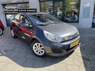 Kia Rio 1.2 CVVT 5Drs Airco Nieuwe banden Remmen Beurt