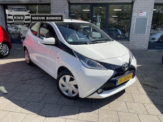 Toyota Aygo 1.0 VVT-i X Play Camera Airco Nieuwe apk Nap
