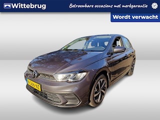 Volkswagen Polo 1.0 TSI 95pk Life DSG AUTOMAAT / Navigatie by APP / LED / LM 16 inch / Parkeersensoren / Digital Cockpit