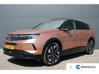 Opel Grandland 1.6 Turbo Plug-in-Hybrid GS | Automaat | Navigatie | Panorama/schuifdak | Lederen bekleding | Focal | Trekhaak | All season |