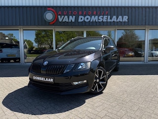 Skoda Octavia Combi 1.5 TSI  Greentech Sport Business - Automaat NL Auto Navi Apple Carply Android Auto Camera