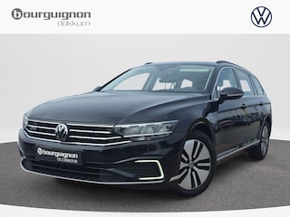 Volkswagen Passat Variant 1.4 TSI PHEV GTE Business | Trekhaak | Lane assist | A.cam | App connect |
