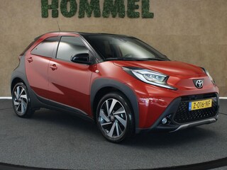 Toyota Aygo 1.0 VVT-i MT Envy - ORIGINEEL NEDERLANDSE AUTO - PARKEERSENSOREN VOOR EN ACHTER - DRAADLOZE TELEFOONLADER - ADAPTIVE CRUISE CONTROL - NAVIGATIE - APPLE CARPLAY/ANDROID AUTO