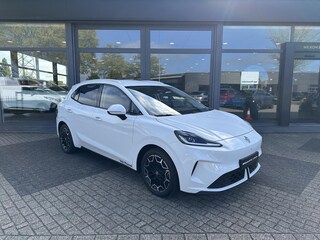 MG 4 EV Urban Premium 54 kWh | WLTP 405 KM | Nieuw Model | Stoel-/Stuur verwarming | 360 Camera | Carplay | Sfeerverlichting | DEMO-VOORDEEL |