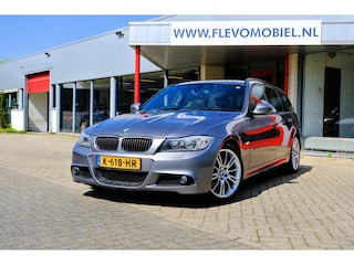 BMW 3-serie Touring 330d Aut. M-pakket/M-sport Right Hand Drive (RHD) Only 65.000 Miles!