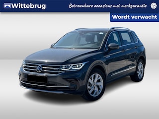 Volkswagen Tiguan 1.4 TSI eHybrid 245pk Elegance DSG AUTOMAAT / Panorama dak / Navigatie / LM 18 inch / 360 Camera / IQ LED / Inklapb Trekhaak Garantie tot 10-01-2028 / max 40.000km