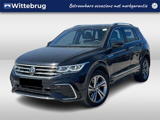 Volkswagen Tiguan 1.4 TSI eHybrid 245pk R-Line DSG AUTOMAAT / Panorama dak / LM 19 inch / Leder R-Line / 360 Camera / Inklapb trekhaak