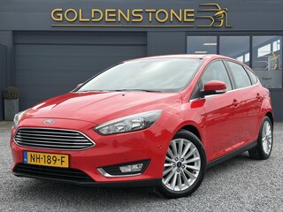 Ford Focus 1.0 Titanium Navi,125pk,Trekhaak,Dealer Onderhouden,Pdc V+A,6 Bak,N.A.P,Clima,Cruise,Nieuwe Apk bij Aflevering