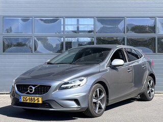 Volvo V40 1.5 T3 POLAR+ SPORT I AUTOMAAT I P-CAMERA I CRUISE CONTROL I UNIEKE KM-STAND