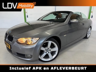 BMW 320I HIGH EXECUTIVE / !9 inch / Bluetooth / Lederen bekledig / NAP / 116367km / Onderhoudsboekjes en historie.