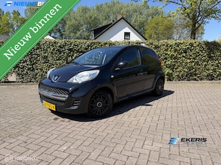 Peugeot 107 Automaat | CarPlay | Airco | 125.000km | netjes