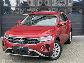 Volkswagen T-Roc 1.5 TSI Life Edition | ACC | Camera | Carplay