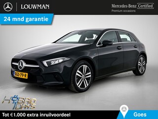 Mercedes-Benz A-klasse 250 e Plug-In Hybride Business Solution Luxury | Ledkoplampen | Parkeerpakket met achteruitrijcamera | Apple CarPlay. Inclusief 24 maanden MB Certified garantie voor Europa.