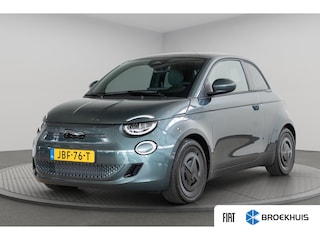 Fiat 500 Giorgio Armani 42 kWh | Camera | Stoelverwarming | Navigatie | Keyless | Climate Controle | Panoramadak | Parkeersensoren |