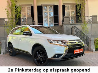Mitsubishi Outlander 2.0 4WD BLACK LINE 7P Automaat Carplay Sch-Dak Navi Camera Full Options