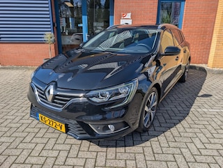 Renault Mégane 1.5 DCI BOSE,Massagestoelen, Trekhaak, Parkeerhulp, Navi