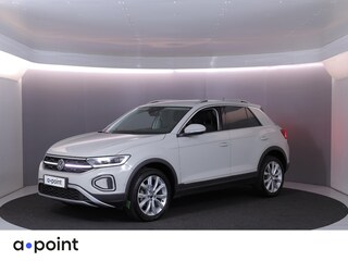 Volkswagen T-Roc 1.5 TSI Style 150 PK | Navigatie | Beats Audio | 18" Lm velgen | Keyless entry | stoelverwarming