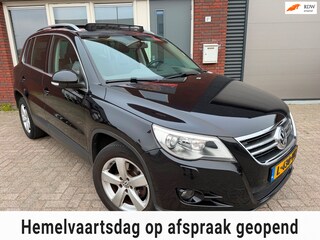 Volkswagen Tiguan 2.0 TSI Comfort&Design 4Motion / Pano / PDC / Navi / DSG