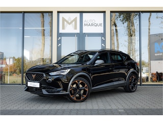 Cupra Formentor 1.4 e-Hybrid VZ Performance 245PK Aut. | Trekhaak | 19" LM Velgen | Navi incl. Apple CarPlay | Elektrisch verstelbare Voorstoel | Stoel & Stuurverwarming | Adaptieve Cruise Control | Achteruitrijcamera | Keyless Entry |