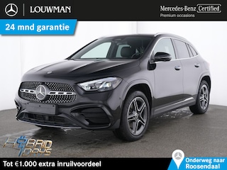 Mercedes-Benz GLA 250 e AMG Plug-In Hybride AMG Line Premium Plus | Distronic | AMG Leder Pakket | Stuur En stoelverwarming | Panorama Schuif-Kanteldak | Head-up-Display. Inclusief 24 maanden Mercedes-Benz Certified garantie voor Europa.