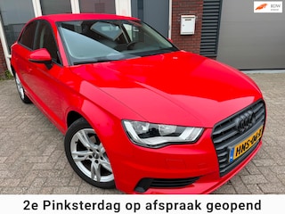 Audi A3 LIMOUSINE 1.4 TFSI Ambiente Pro Line Plus / Navi / PDC / Clima / Cruise