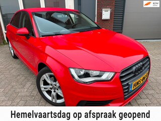 Audi A3 LIMOUSINE 1.4 TFSI Ambiente Pro Line Plus / Navi / PDC / Clima / Cruise