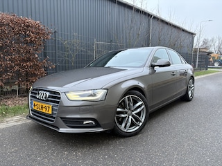 Audi A4 Limousine 1.8 TFSIe Edition / NAVI / AIRCO / CRUISE