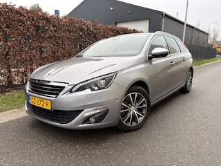 Peugeot 308 SW 1.2 PureTech Allure / PANORAMADAK / NAVI / CRUISE