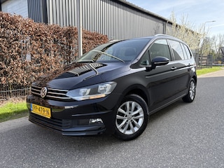 Volkswagen Touran 1.4 TSI Comfortline Business / NAVI / CARLAY / CRUISE / 7 PERSOONS / 144dkm! NAP!