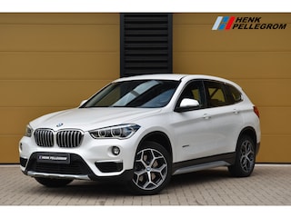 BMW X1 sDrive20i Centennial High Executive * Head-up * X-line * M-Stuurwiel * Hifi * Lederen Bekleding *
