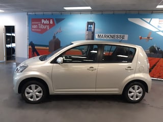 Daihatsu Sirion 2 1.3-16V Prestige AIRCO AUTOMAAT TREKHAAK