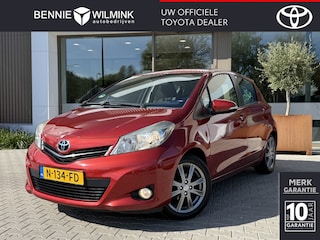 Toyota Yaris 1.3 VVT-i Aspiration | Trekhaak | All Seasons | Navi |