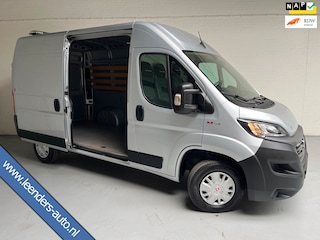 Fiat Ducato Automaat 30 2.3 MultiJet 140pk euro6 L2H2 3Persoons Airco Navigatie Trekhaak Zilvergrijs Metallic RIJKLAARPRIJS!