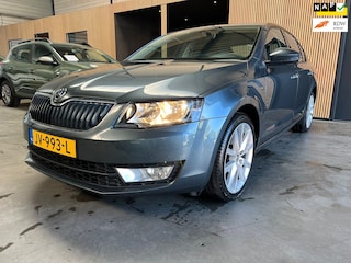 Skoda Octavia 1.0 TSI Greentech Ambition Business|Automaat|DealerOnderhouden|Navi|Parksens.