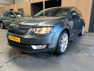 Skoda Octavia 1.0 TSI Greentech Ambition Business|Automaat|DealerOnderhouden|Navi|Parksens.