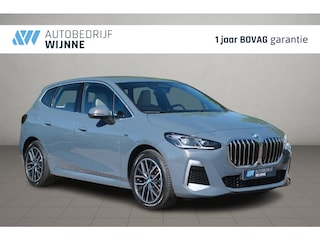 BMW 2-serie Tourer 225e xDrive 245pk M Sport | Navi | App Connect | Climate | Camera | Stoelverwarming | Elektrische Achterklep | Leder