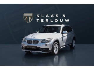 BMW X1 xDrive20i Executive / Stoelverwarming / Airco / Xenon / Navigatie / Parkeersensoren voor en achter