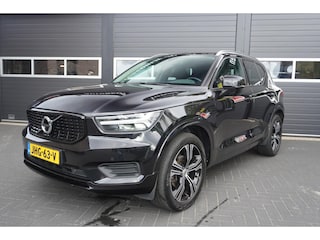 Volvo XC40 1.5 T3 Momentum Camera/Carplay/Harman Kardon/Cruise/Climate Control