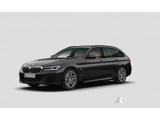 BMW 530 530e xDrive Touring M Sport | Comfort Seats | Head-Up | Driving Ass. Professional | Trekhaak | Laser | Memory |