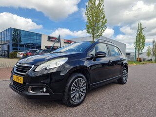 Peugeot 2008 1.2 PureTech Active AUT PANO NAVI PSENSOR CRUISE TREKHAAK 2 X SLEUTELS