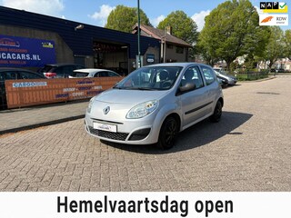 Renault Twingo 1.2 Authentique NIEUWE APK!