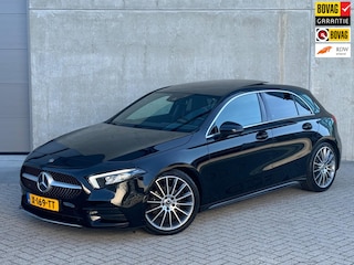 Mercedes-Benz A-klasse 200 AMG-Line AUT Zwart SFEER|PANO