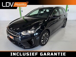 Kia Ceed Sportswagon 1.6 GDI PHEV DynamicLine / Afneembare trekhaak/  Achteruitrijcamera / LED Koplampen / Apple Carplay / Android Auto.