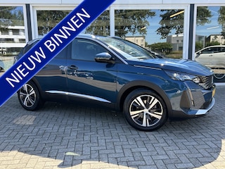 Peugeot 3008 1.2 PureTech Blue Lease Premium Nieuw model LED / Automaat /  Carplay / Camera / Trekhaak