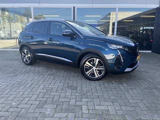 Peugeot 3008 1.2 PureTech Blue Lease Premium Nieuw model LED / Automaat /  Carplay / Camera / Trekhaak