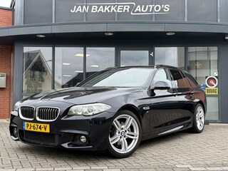 BMW 5-serie Touring 520i M Sport Edition High Executive ✅ Panodak ✅ Harman Kardon ✅ Leer ✅ Dealer onderh.